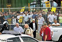 ILWU caucus votes to recommend tentative labor agreement